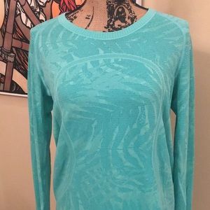 LULULEMON •LONG CREW NECK SHIRT • SZ 12.